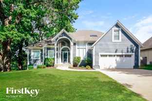 15211 Maple St - Photo 1 of 1