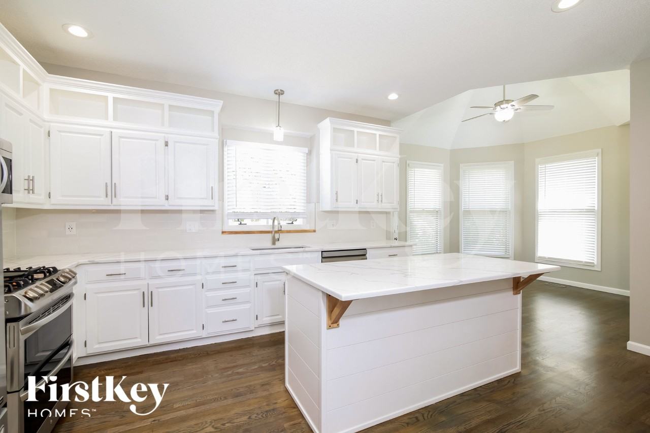 15211 Maple St - Photo 7 of 15