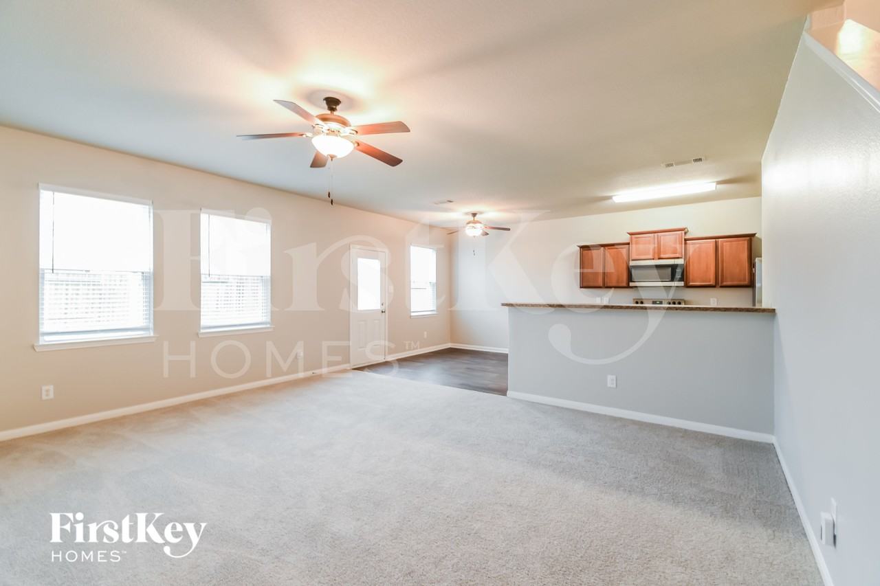 5931 Golden Cove Rd - Photo 5 of 15