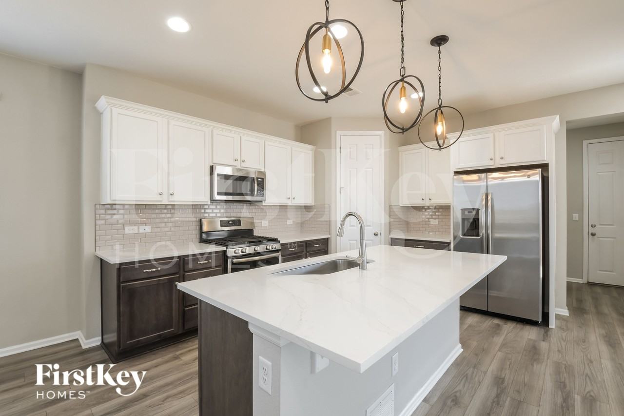 18020 E 100th Ave - Photo 6 of 19