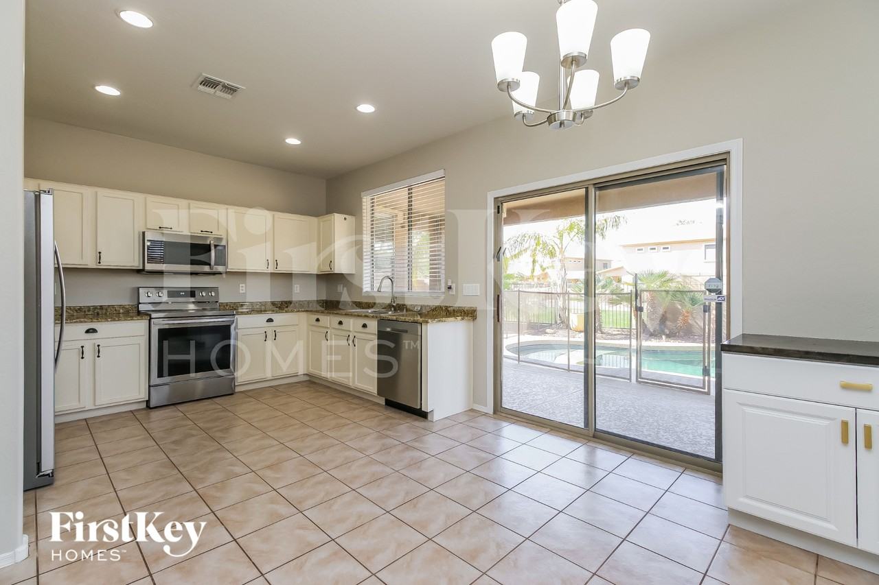 21488 E Camina Plata Ct - Photo 6 of 15