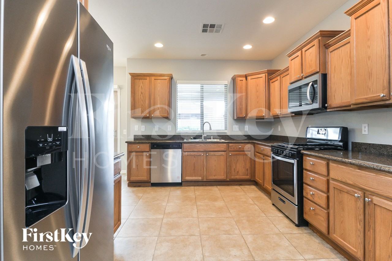 3957 Vulcan St - Photo 7 of 15