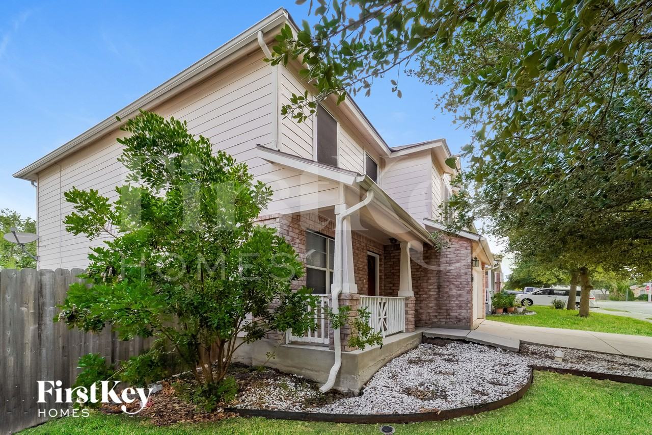 10115 Red Iron Crk - Photo 2 of 15