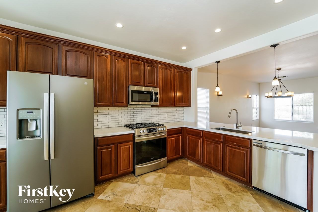 5508 W Red Racer Dr - Photo 5 of 15