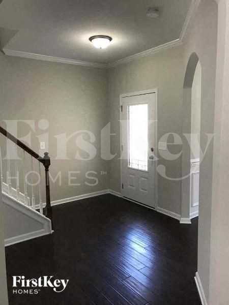 10729 Sapphire Trl - Photo 2 of 13