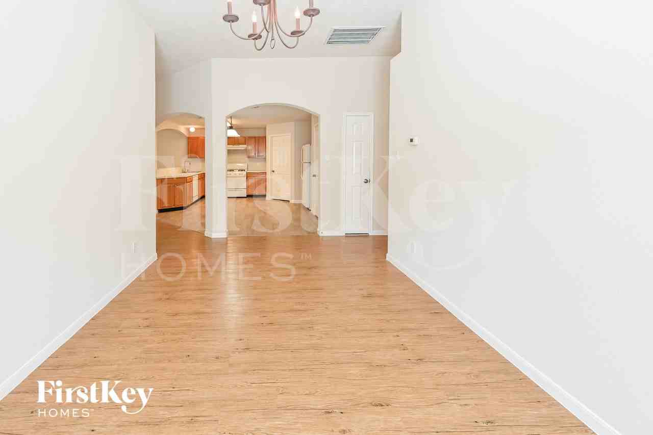 2506 Fox Water Dr - Photo 5 of 15