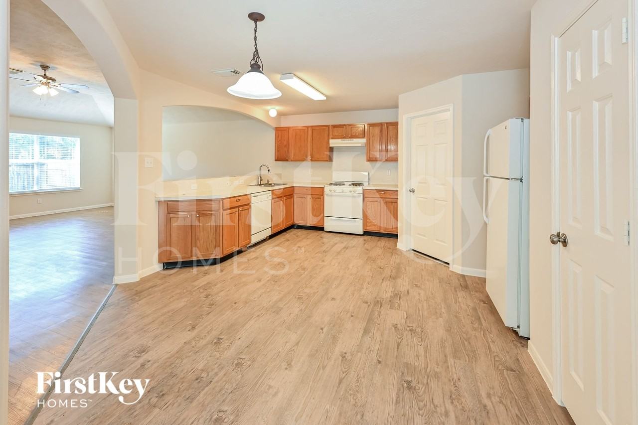 2506 Fox Water Dr - Photo 7 of 15