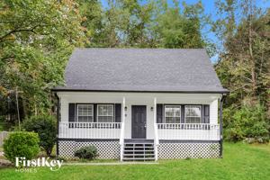 featured image of 3808 Spring Branch Dr