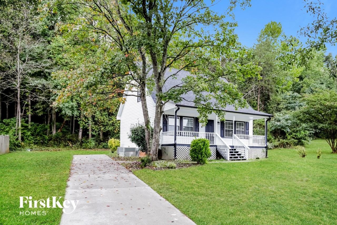 3808 Spring Branch Dr - Photo 2 of 15