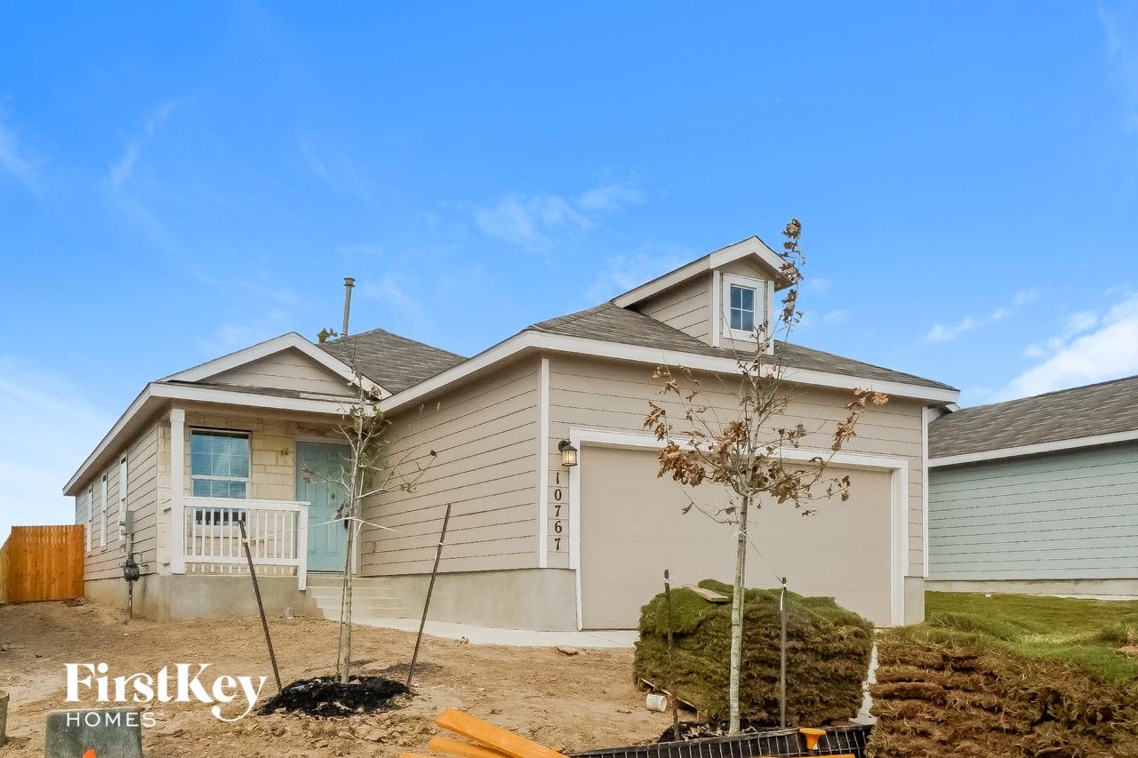 10767 Prusiner Dr - Photo 2 of 15