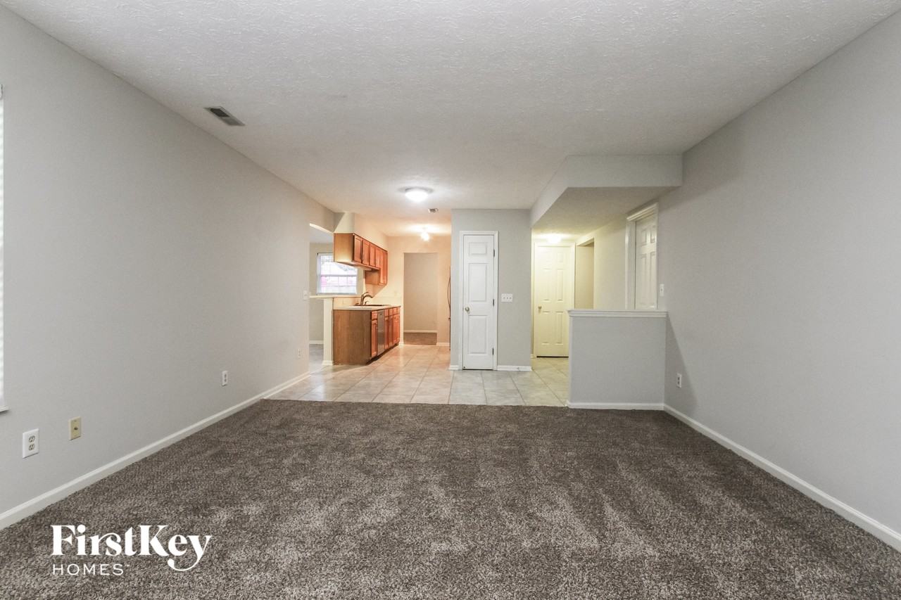 7716 Gullit Way - Photo 3 of 15