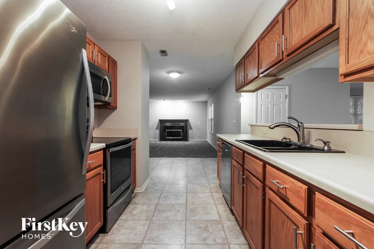 7716 Gullit Way - Photo 5 of 15