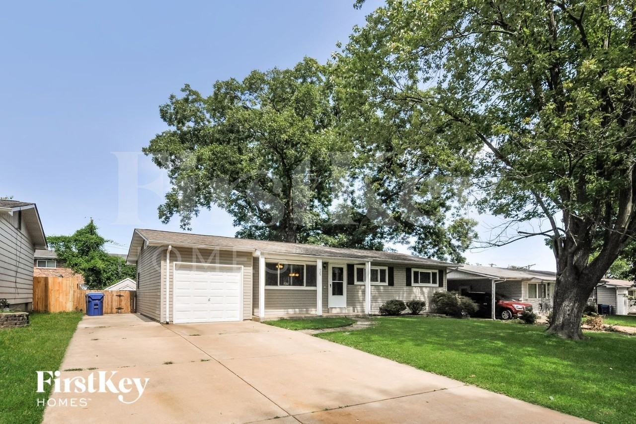 925 Chula Dr - Photo 2 of 15