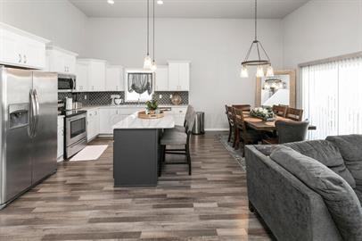 1012 28th Ave W - Photo 2 of 21