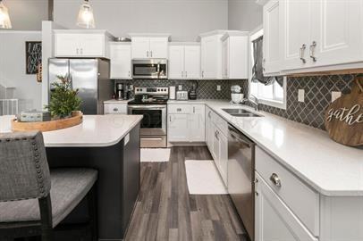 1012 28th Ave W - Photo 3 of 21