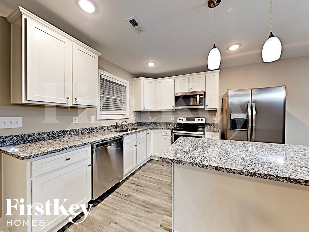 5771 Sumter Ave - Photo 4 of 17