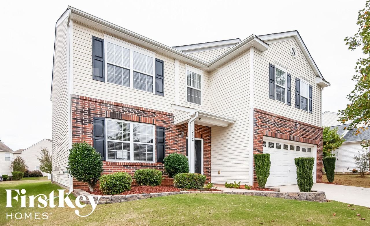 2329 Nettleton Ct - Photo 2 of 15