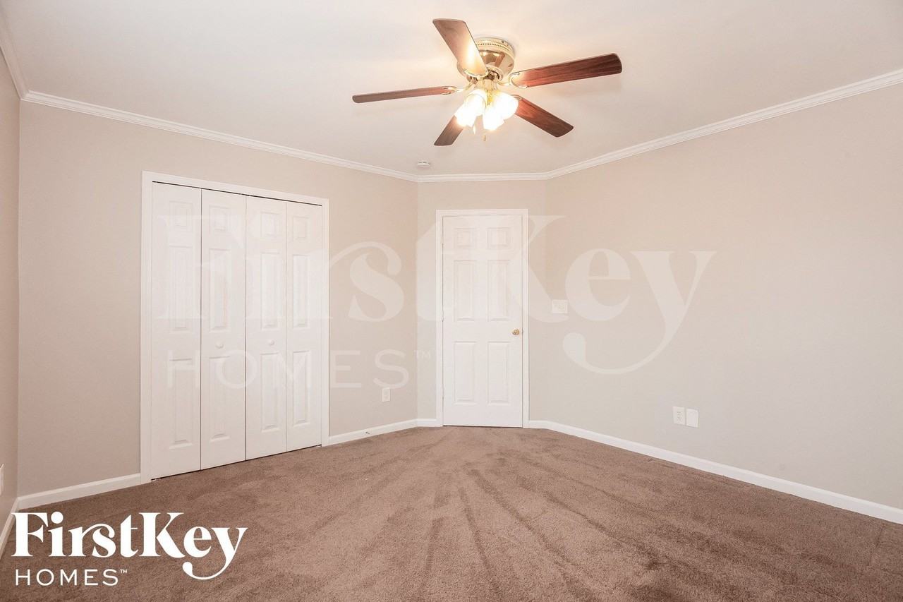 2329 Nettleton Ct - Photo 7 of 15