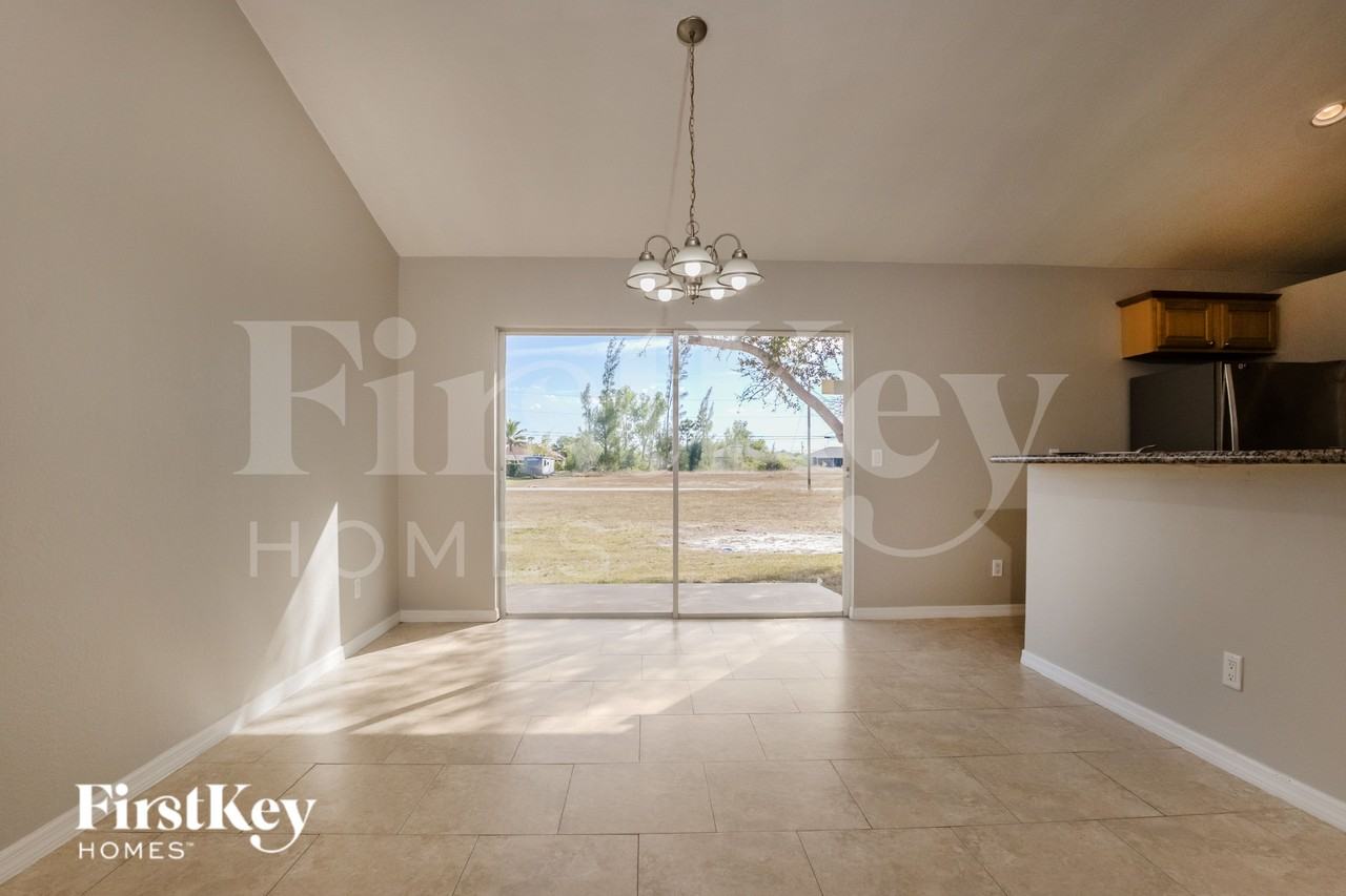 1810 Nwterrace - Photo 6 of 19