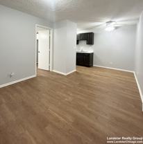 4612 N Beacon St #2F - Photo 1 of 1