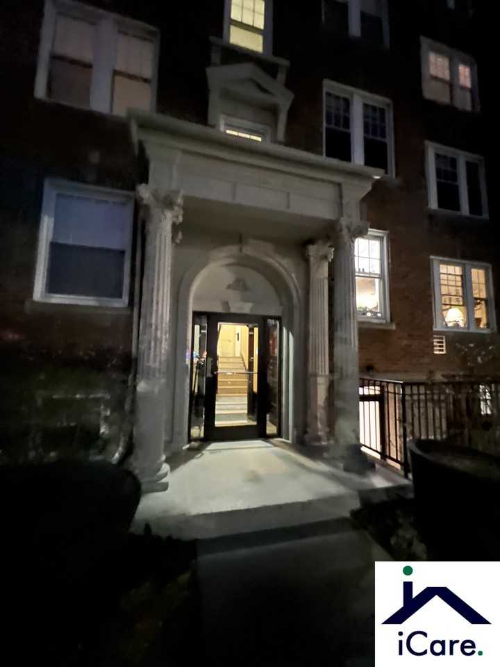 1 Langdon Sq #7 - Photo 7 of 14