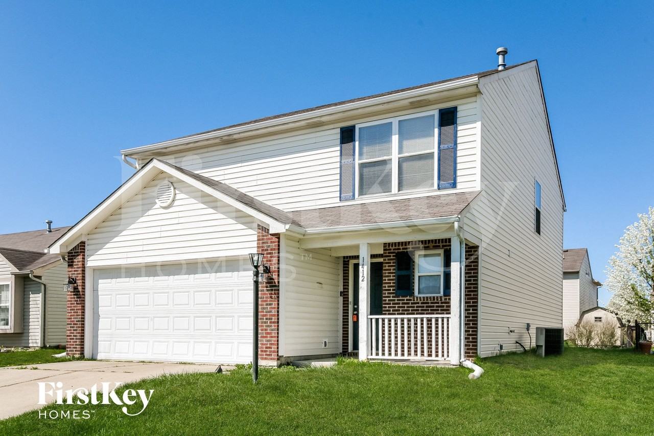 1412 Egret Ln - Photo 2 of 15