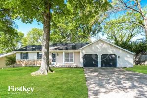 featured image of 125 Lake Point Dr