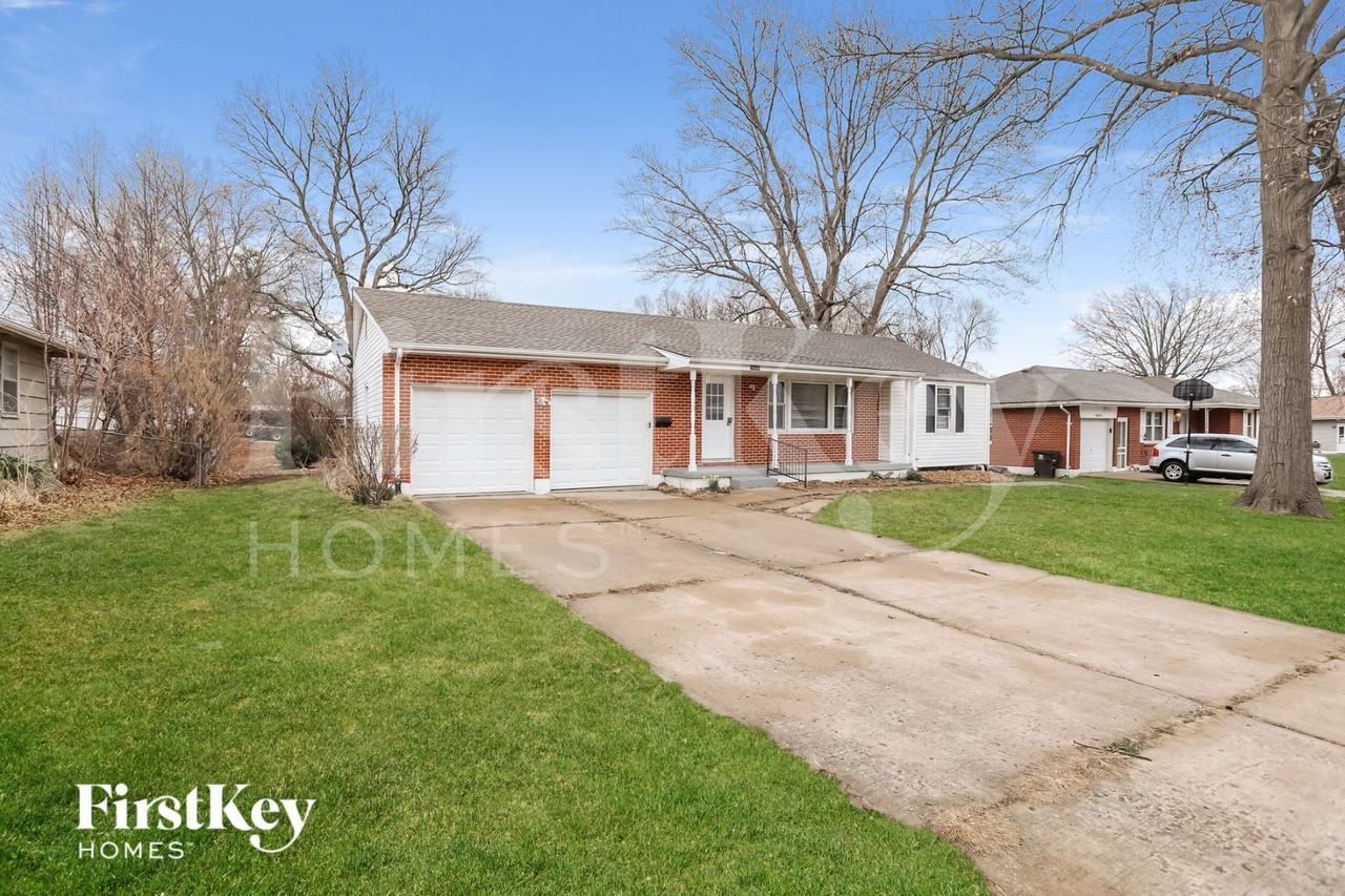 10508 E 33rd Ter S - Photo 2 of 15