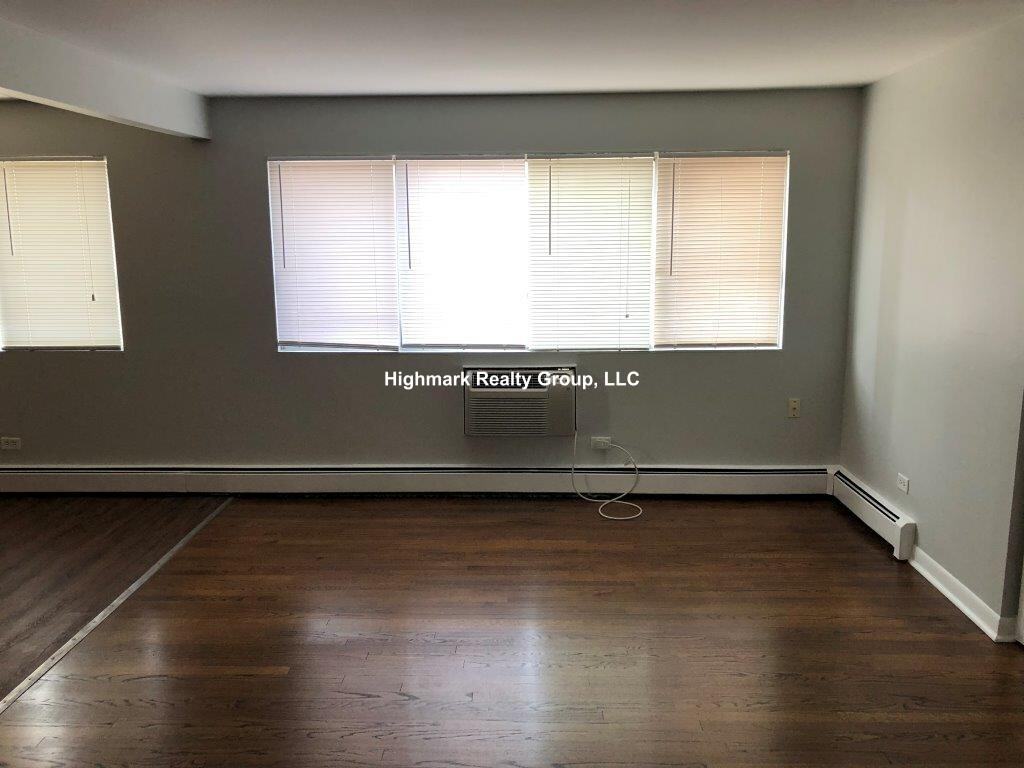 8549 Grand Ave #3OW - Photo 4 of 12