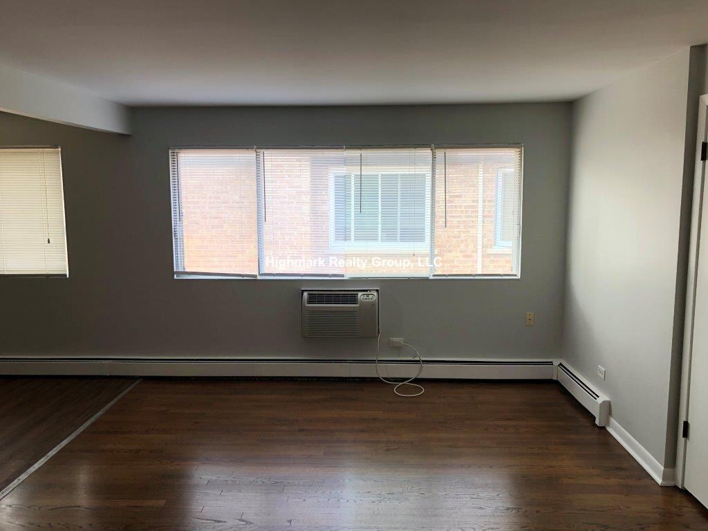 8549 Grand Ave #3OW - Photo 5 of 12