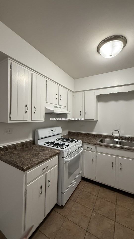 520 N Mill Rd #1I - Photo 2 of 14