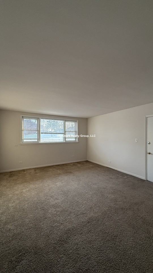 520 N Mill Rd #1I - Photo 5 of 14