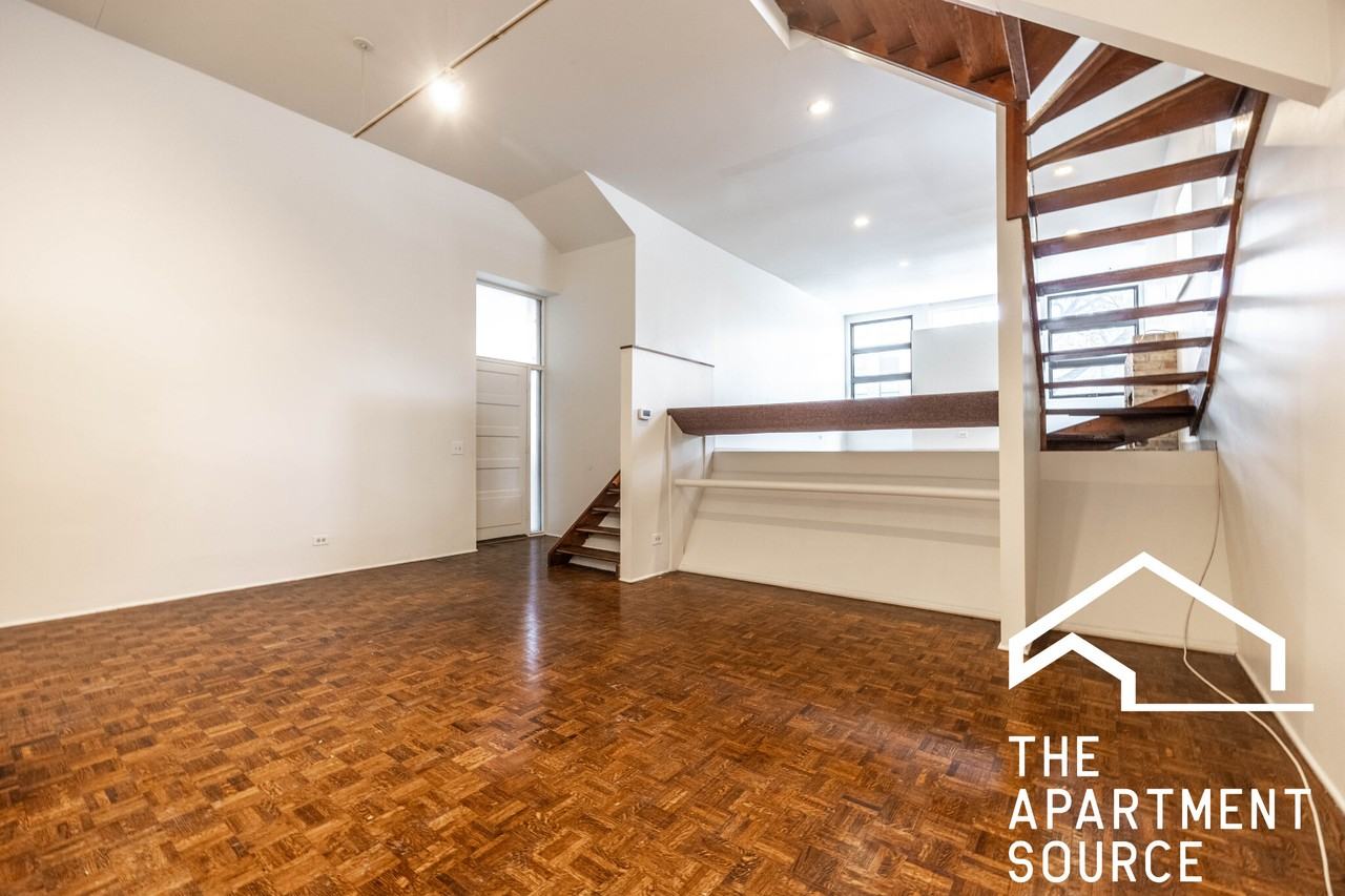 2059 N Clifton Ave #1 - Photo 5 of 33