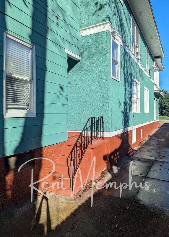 1911 Linden Ave #1R - Photo 7 of 8