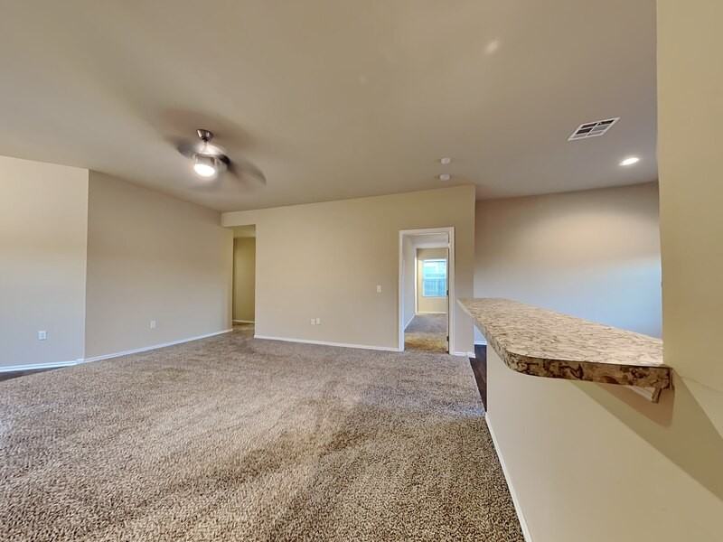 13108 Bridgewater Ct - Photo 3 of 20