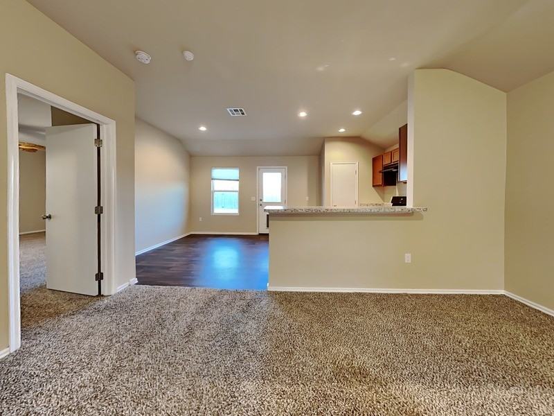 13108 Bridgewater Ct - Photo 4 of 20