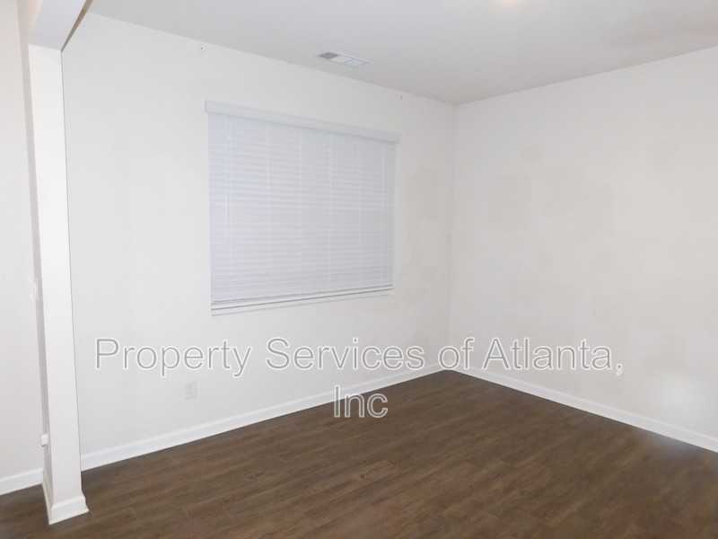 519 Springer Pkwy - Photo 3 of 31
