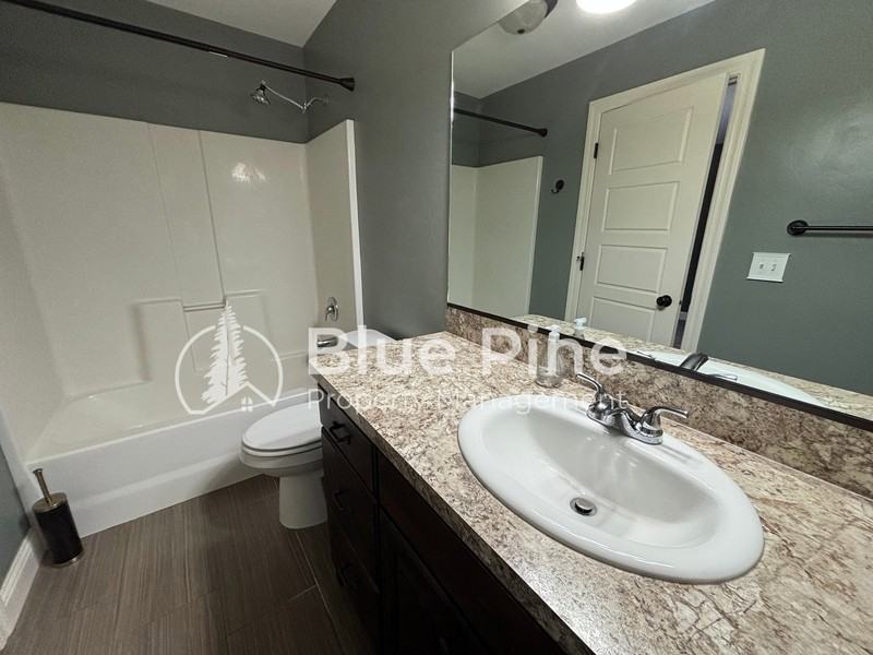 5181 Ryanne Way - Photo 6 of 23