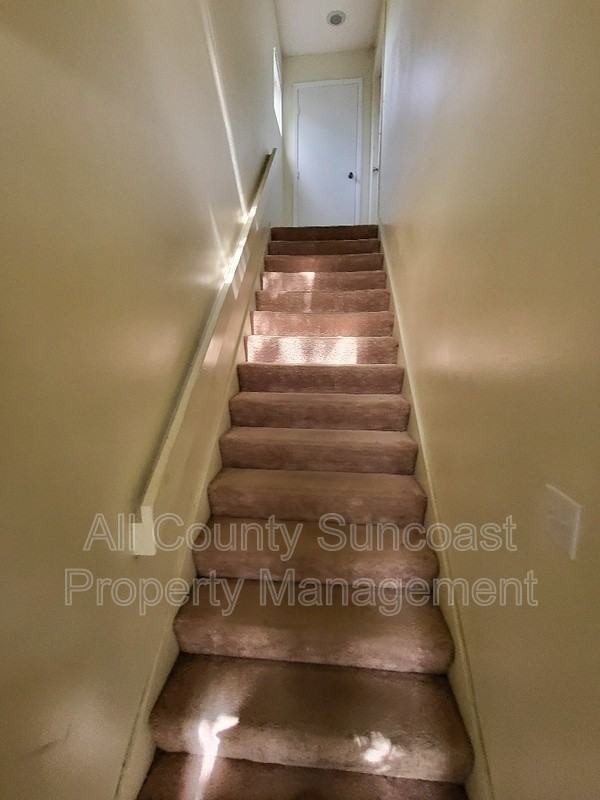 512 E Curlew Pl - Photo 4 of 15