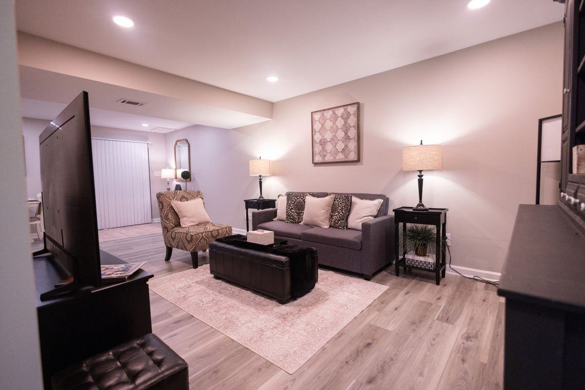 9220 Weathersfield Dr - Photo 2 of 28