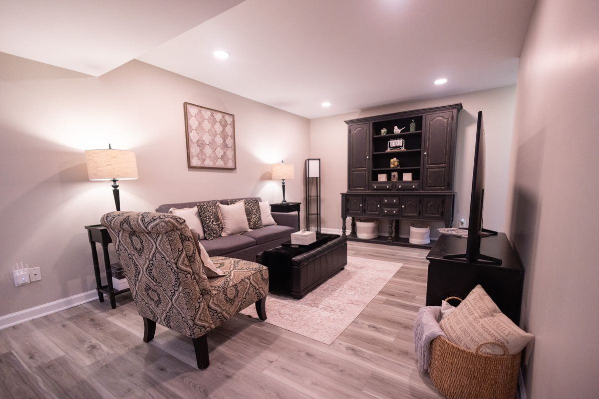 9220 Weathersfield Dr - Photo 3 of 28