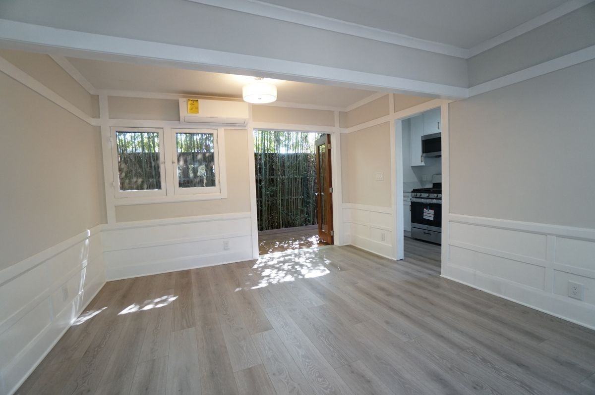 6043 Selma Ave - Photo 4 of 12