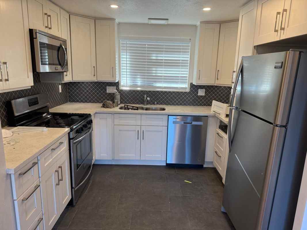 526 S Tulip St ##2 - Photo 2 of 12