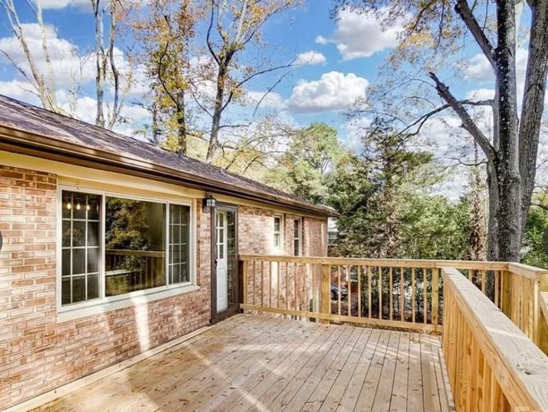 5922 Amity Pl - Photo 2 of 36