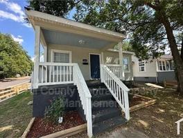 featured image of 1601 Center St S