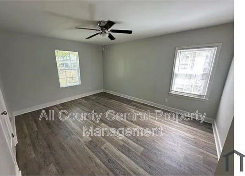 1601 Center St S - Photo 5 of 7