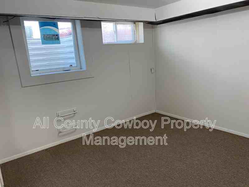 310 S 12th St #A - Photo 7 of 7