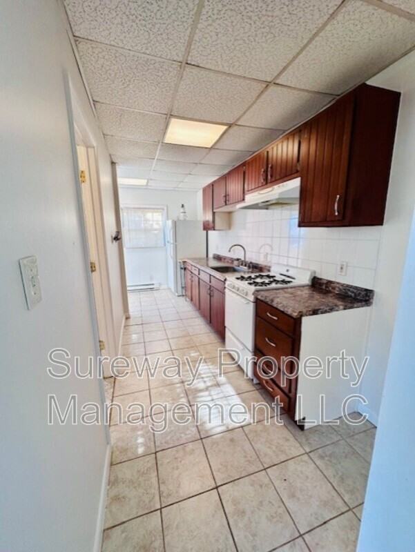 270 W 2nd St #1 - Photo 4 of 15