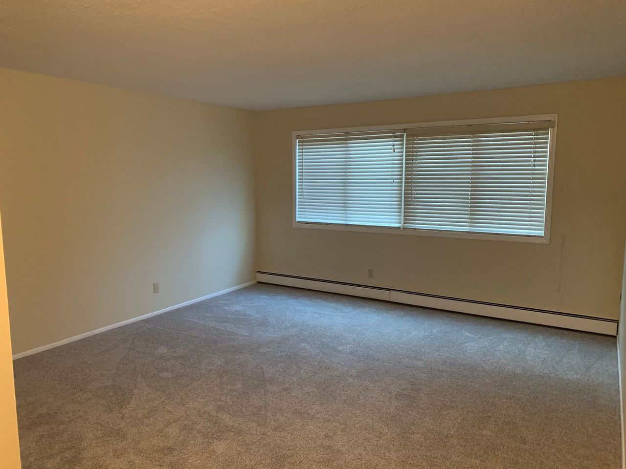 Hancock Avenue 229 North - Photo 2 of 25