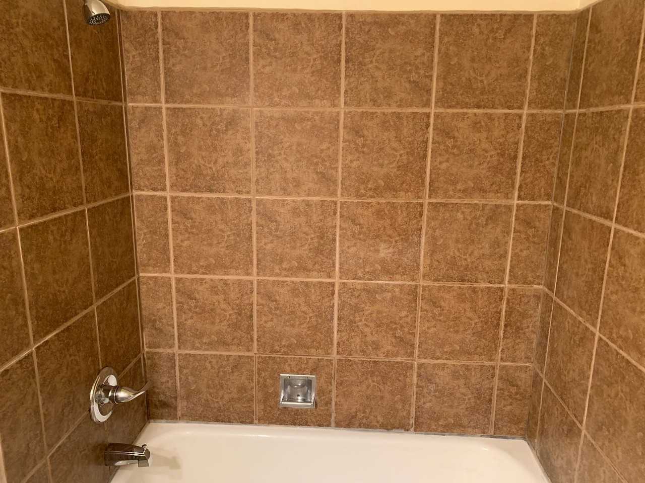 Hancock Avenue 229 North - Photo 3 of 25